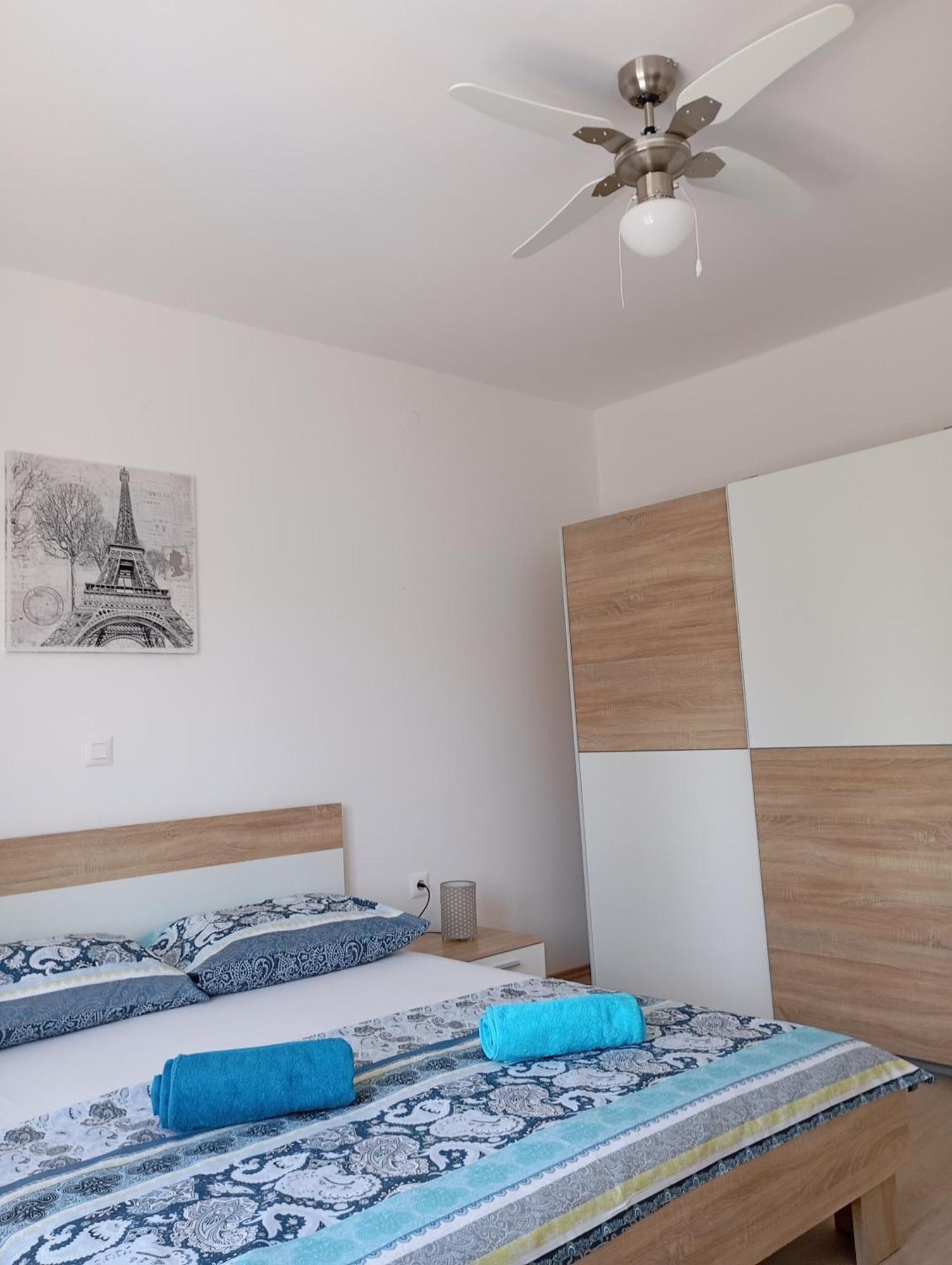 House Daniela Apartment Omisalj Ngoại thất bức ảnh